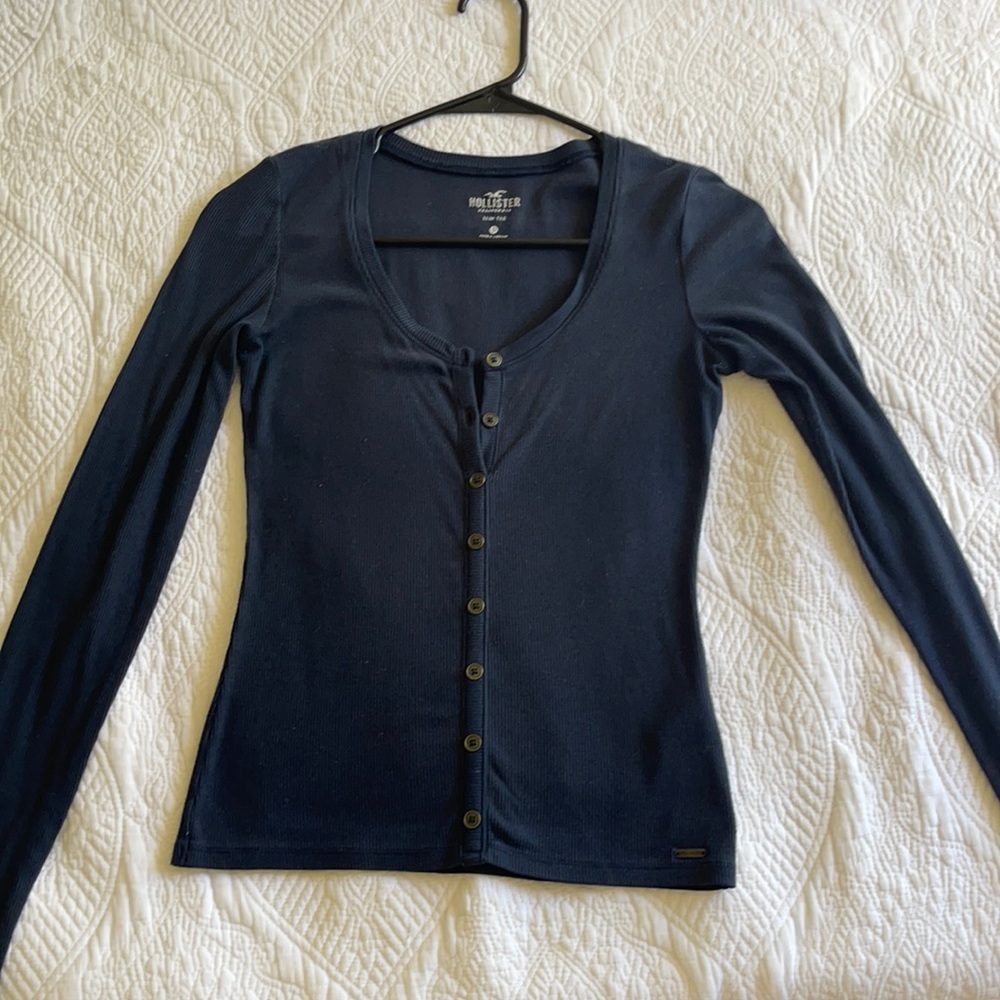 a blue shirt from hollister, great condition